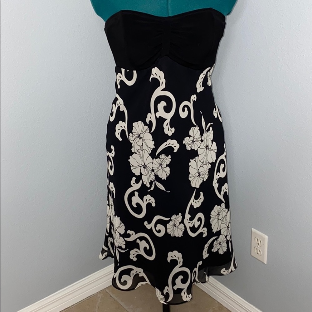 White House Black Market Strapless Floral Dress 0